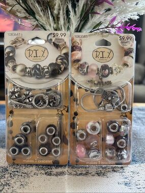 Women's Mix Bead Charm Bracelet Kit - Black & Purple Color